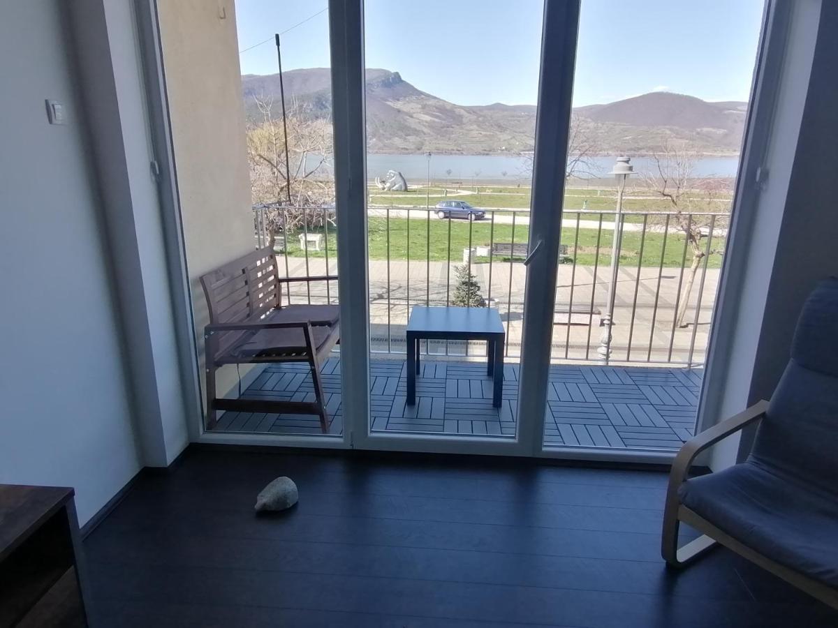 Apartman Terassa Donji Milanovac Eksteriør bilde