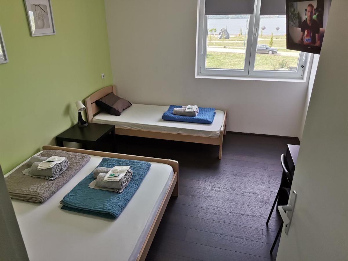 Apartman Terassa Donji Milanovac Eksteriør bilde