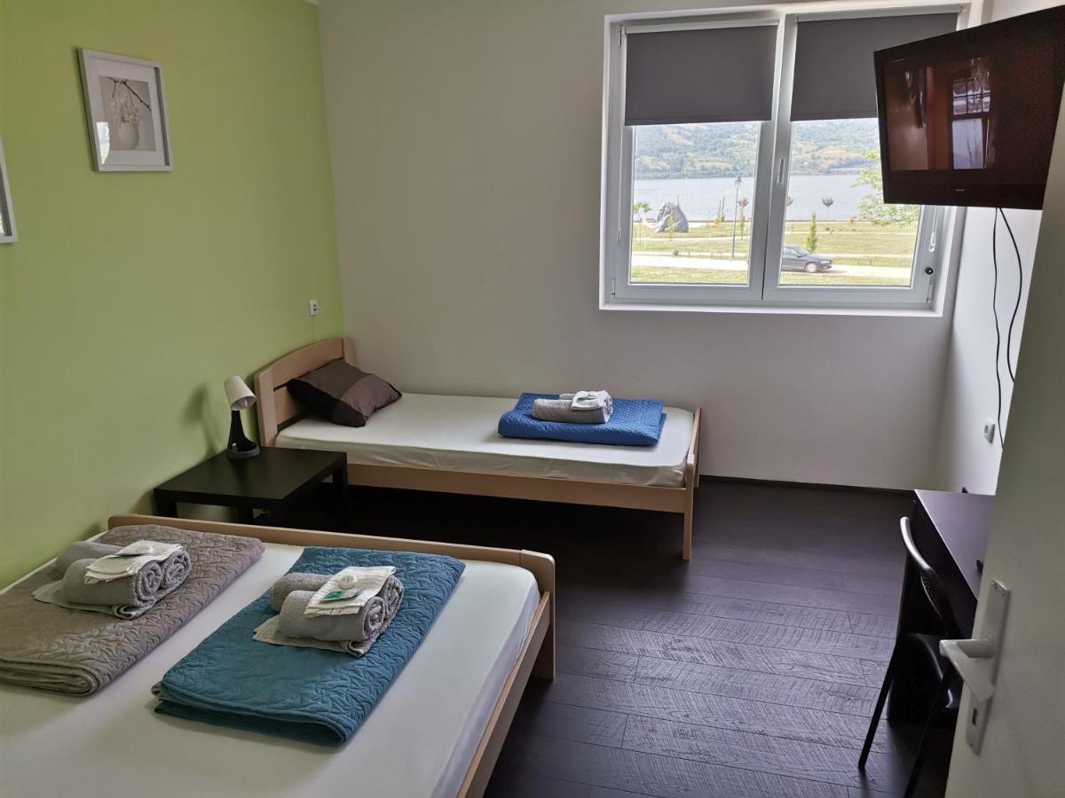 Apartman Terassa Donji Milanovac Eksteriør bilde