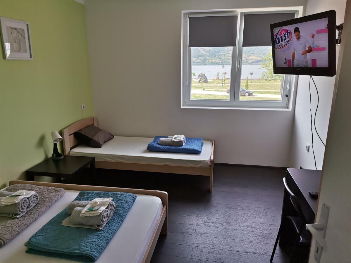 Apartman Terassa Donji Milanovac Eksteriør bilde